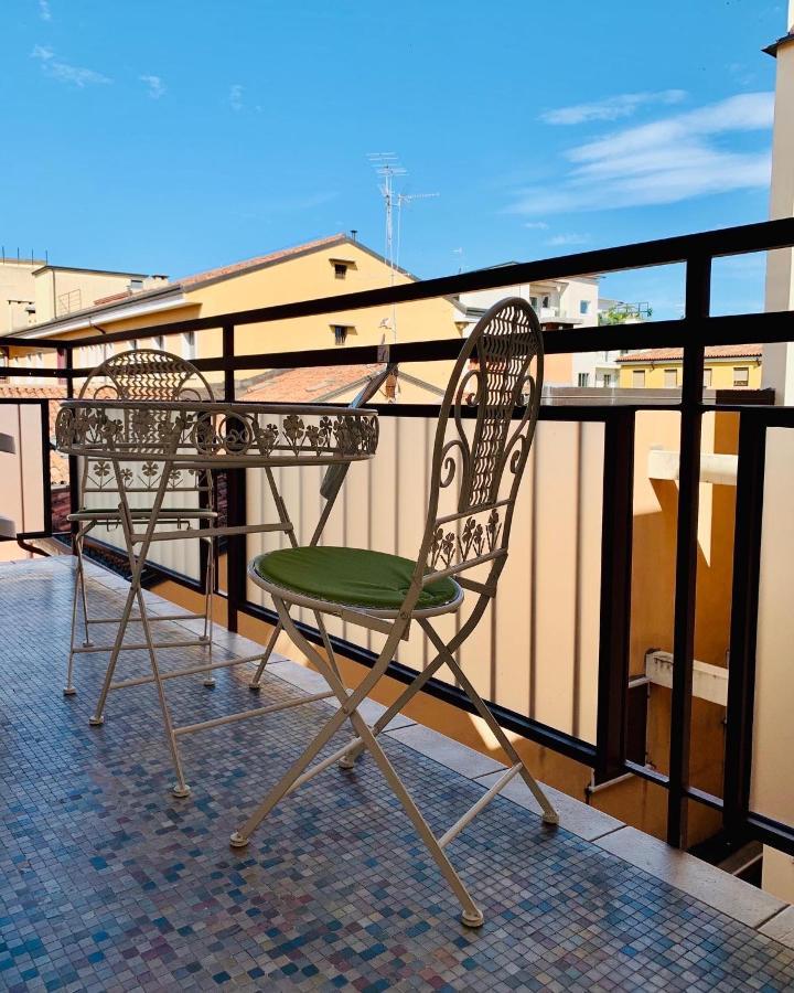 Madonna Montecchi Luxury Suite In Verona Buitenkant foto